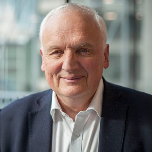 Nik Gowing  